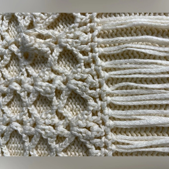 Le Moda Ivory Crochet Knit Sweater- Size Medium - Picture 7 of 12
